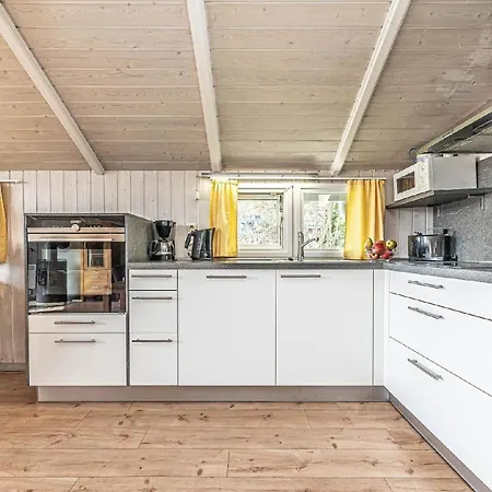 Holiday home Meerchenhaus In Brodersby-schoenhagen *